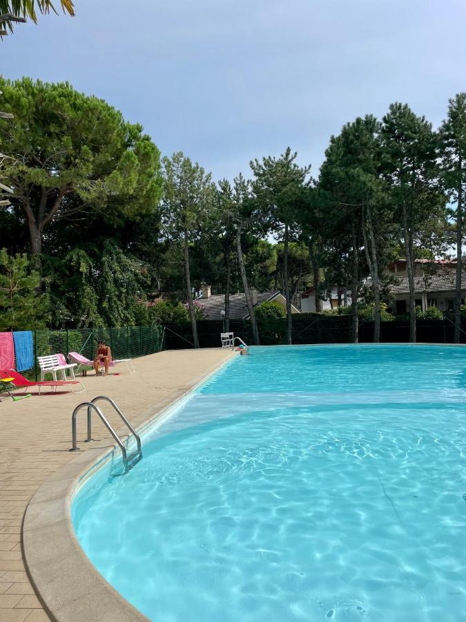 Residenza Mayla Villa Lignano Sabbiadoro Esterno foto